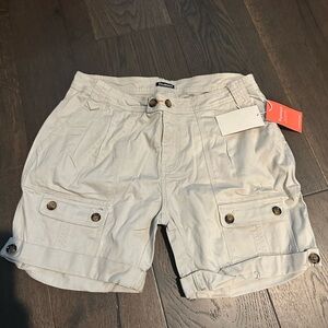 Womens Cargo Shorts Khaki (great for travel)